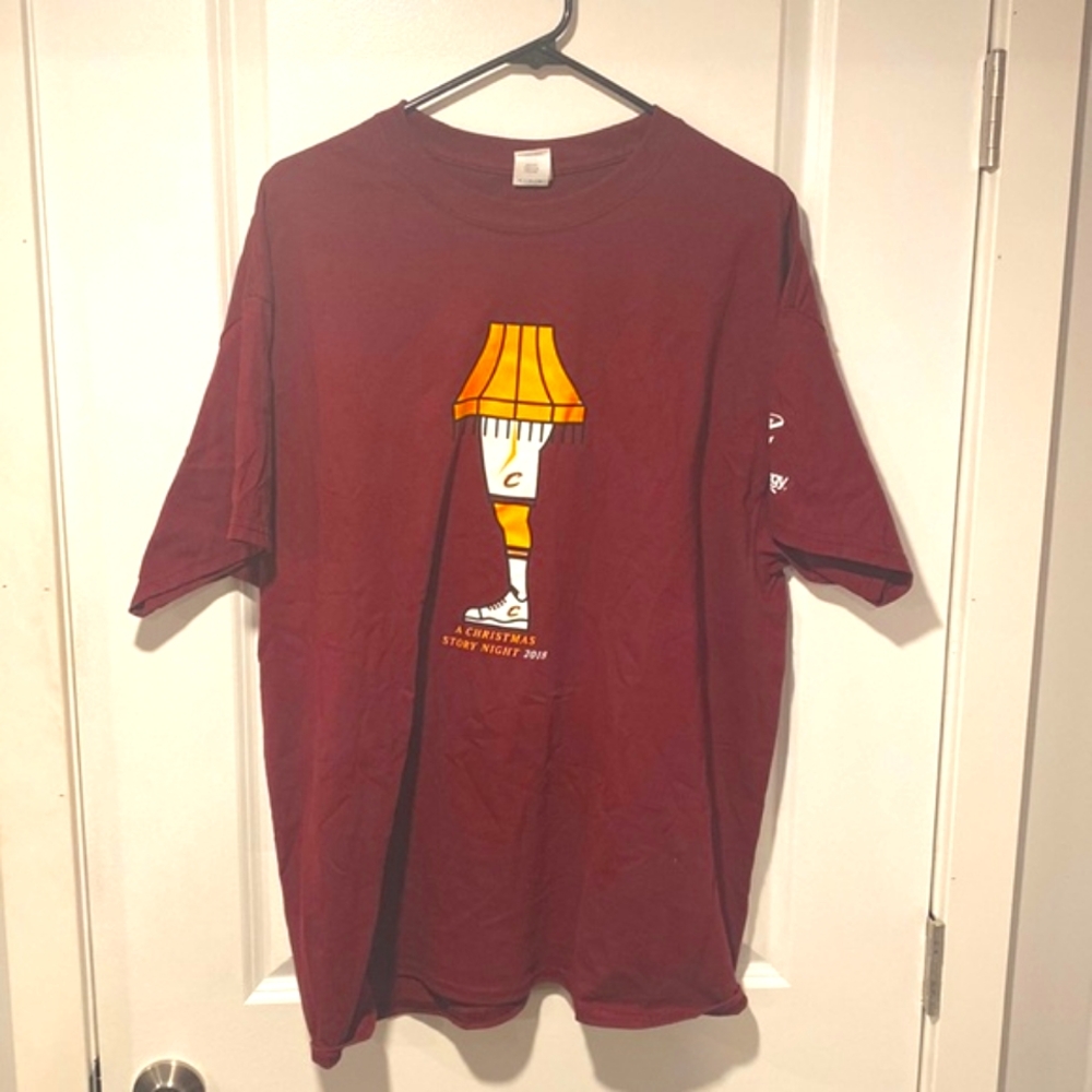 Cleveland Cavaliers A Christmas Story Night Leg Lamp T Shirt XL Burgundy
